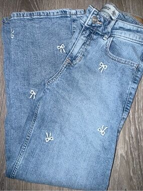 Abercrombie kids light blue denim jeans with bows